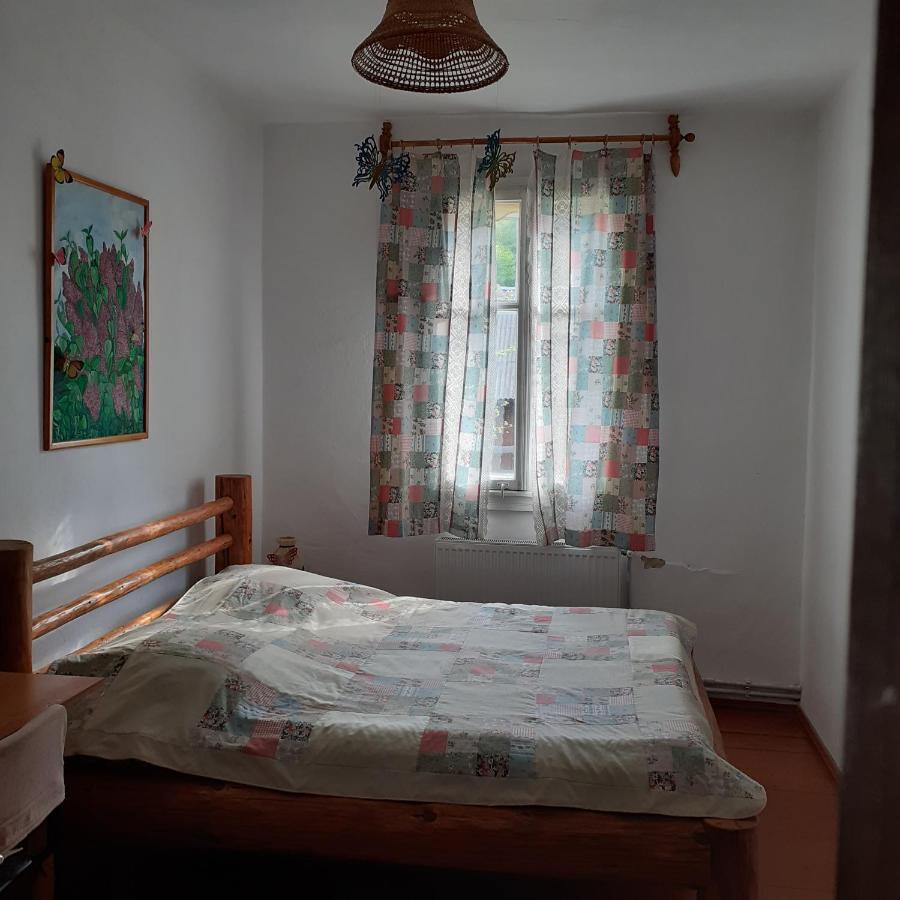 Yasna Sadyba Yasenitsa Zamkova Esterno foto