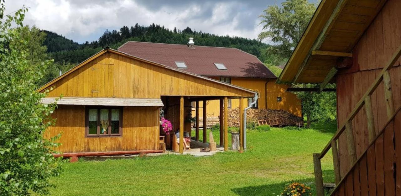 Yasna Sadyba Yasenitsa Zamkova Esterno foto